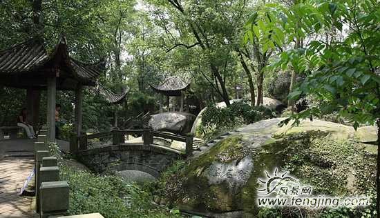黑石山景区
