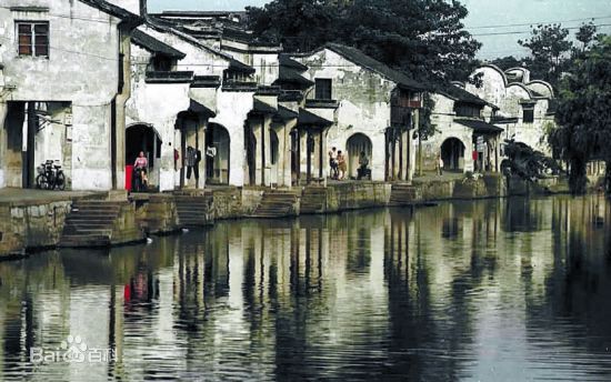 沿河民居