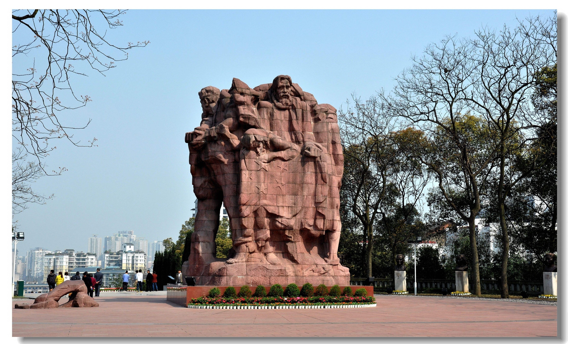 烈士群雕（歌乐山烈士陵园）